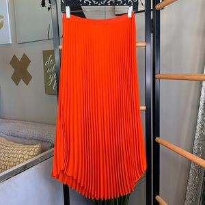 Women’s pleated skirt size small